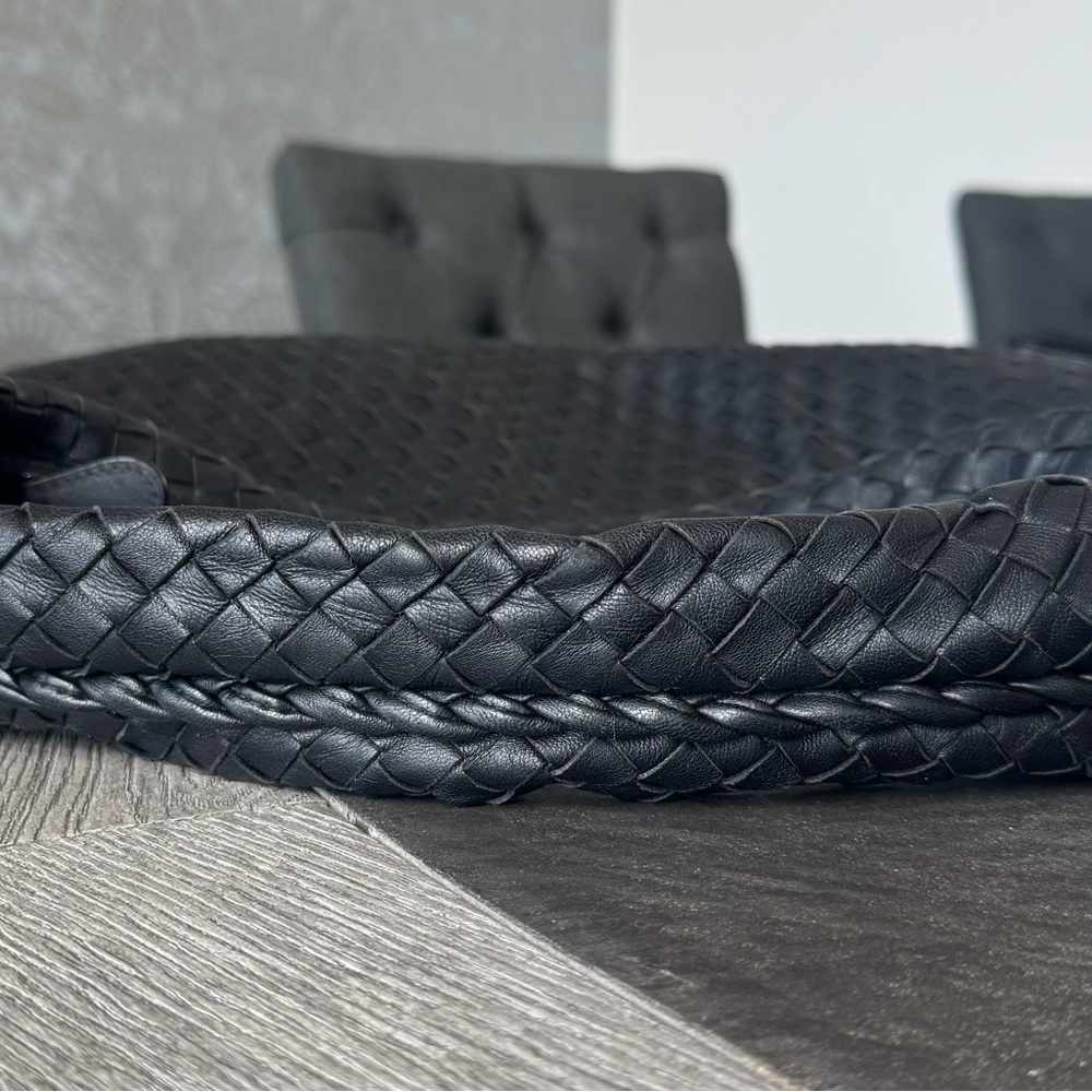 Bottega Veneta Medium Hobo Black - Picture 6 of 15